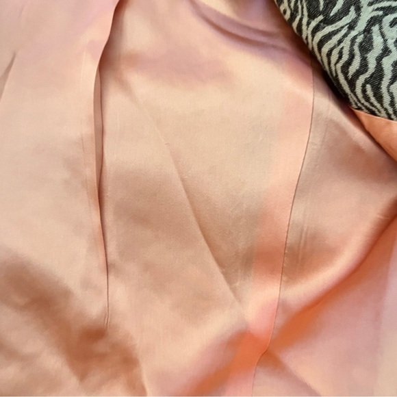 Dana Buchman Zebra Print Cropped Blazer Sz 10 - Picture 8 of 13